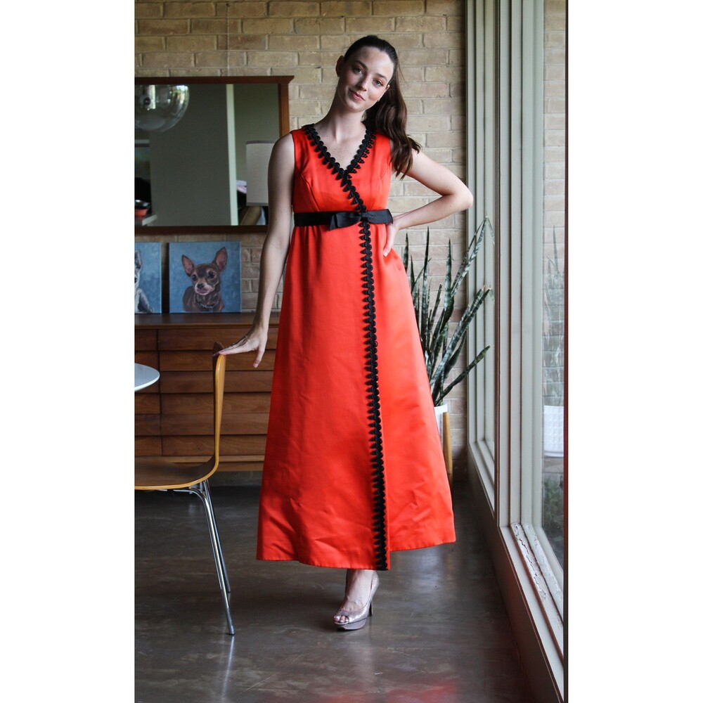Vintager 60s Red Satin Gown Empire Waist Maxi Dress Black Trim XS/Small Women